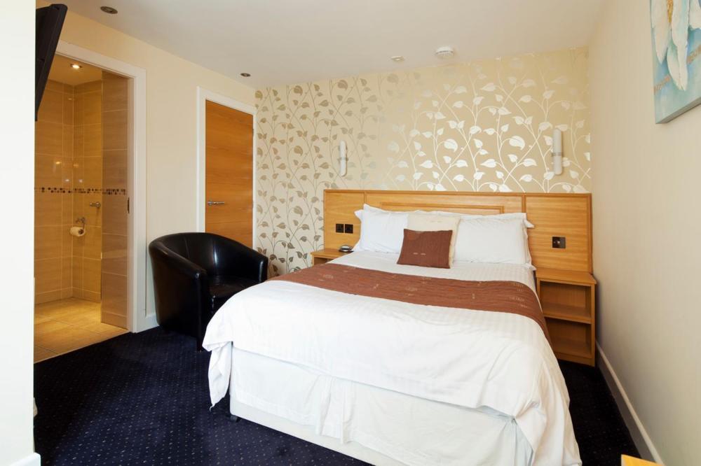 Queens Mansions: Princess Suite Blackpool Bagian luar foto